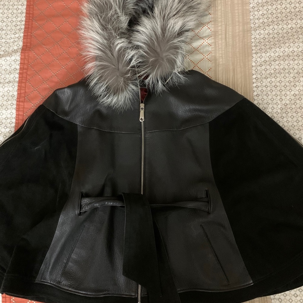 Fox fur PUNCHO (genuine leather, real fox fur)